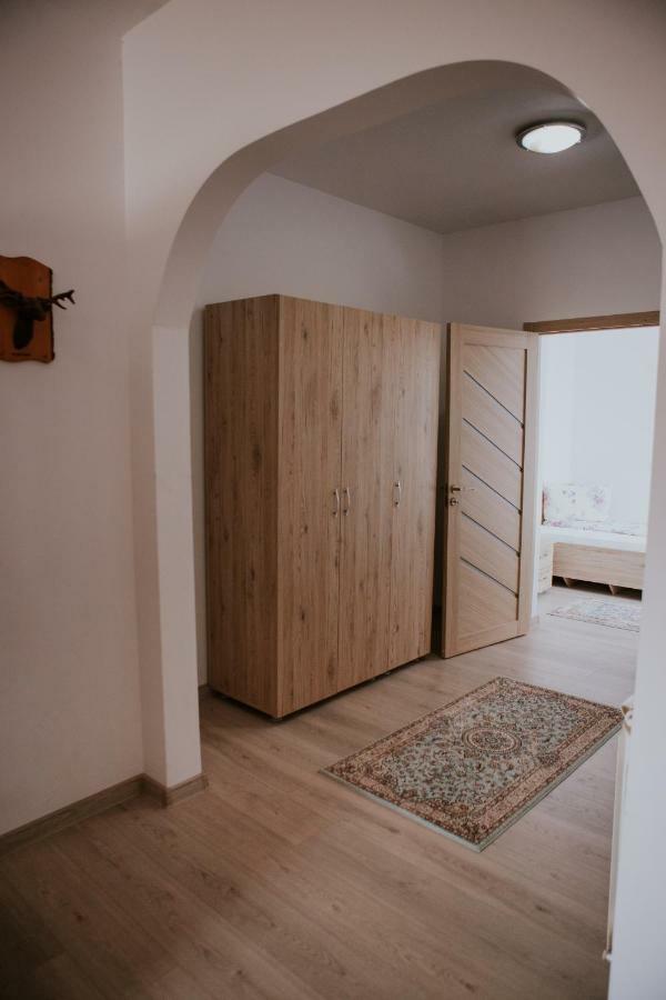 Hotel-Restaurant Milenium Salonta Zewnętrze zdjęcie