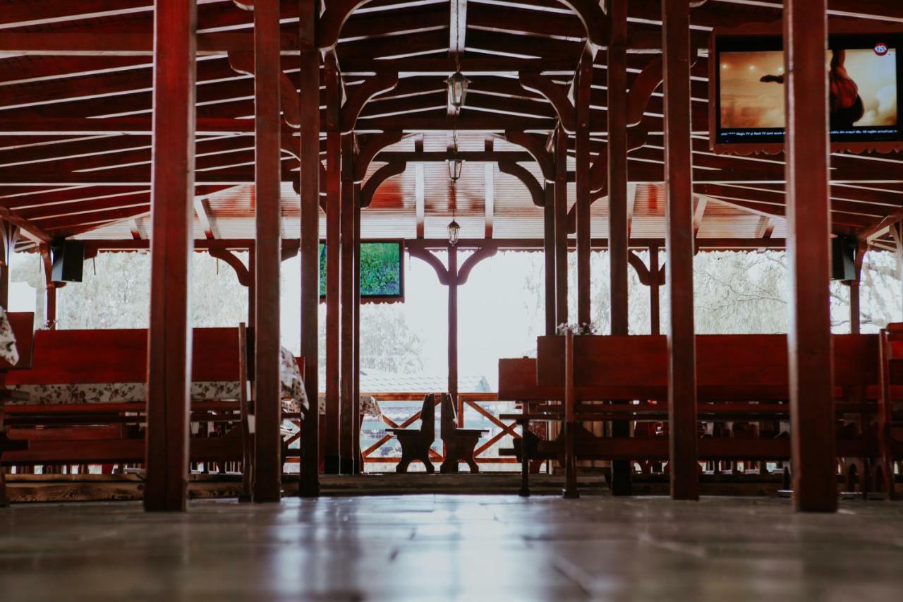 Hotel-Restaurant Milenium Salonta Zewnętrze zdjęcie